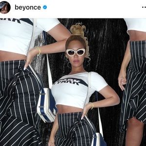 Ivy Park by Beyoncé - small White crop wrap back logo tee. Excellent condition